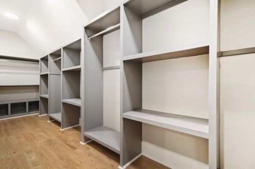 1673 Beacon Hill Blvd, Atlanta GA  30329-2517 exterior