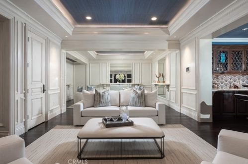 76 Golden Eagle, Irvine CA  92603-0309 exterior