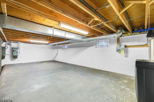 35 Mallard Dr, Hackettstown NJ  07840-2821 exterior