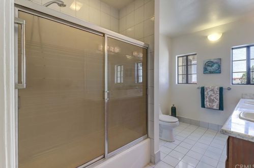 1448 Pacific Ave, Glendale CA  91202-1616 exterior
