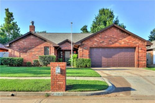 1420 Chimney Hill Rd, Yukon, OK 73099-3107