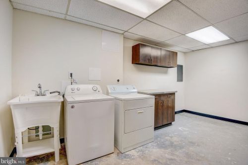 1606 Northcrest Dr, Silver Spring MD 20904-1456 exterior