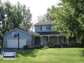 204 Leisure St, Plattville, IL 60560-1191
