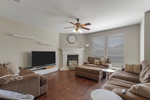 2452 Charisma Dr, Fort Worth, TX 76131-1261