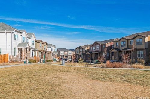 7592 Yakima Ct, Aurora, CO 80016