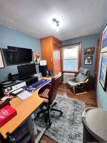 219 Barton St, Torrington CT  06790-5618 exterior