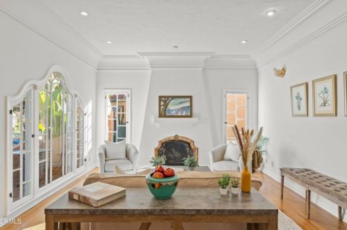 1133 Cordova Ave, Glendale CA  91207-1732 exterior