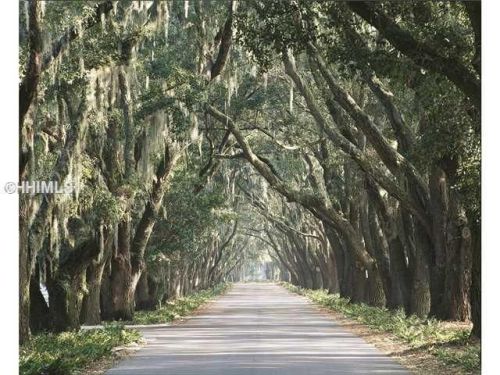 19 Hunting Ct, Bluffton, SC 29910-4830
