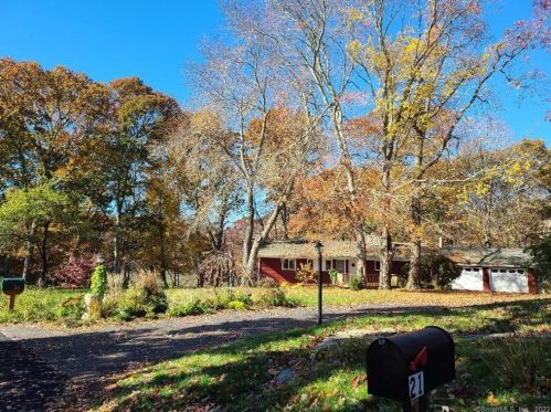 23 Lake View Hts, Niantic CT  06357-2434 exterior