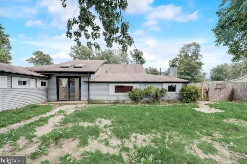 4964 Elm St, Shady Side MD  20764-9655 exterior