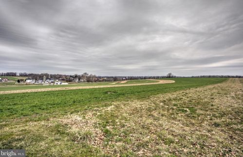 2045 Rockvale Rd, Lancaster PA  17602-1405 exterior