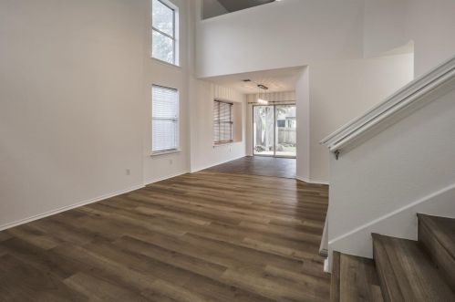 8305 Dulac Dr, Austin TX  78729-3778 exterior