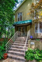 322 9th St, Atlanta GA 30309-4209 exterior
