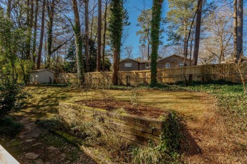 3862 Ensign Dr, Atlanta GA  30341-1836 exterior