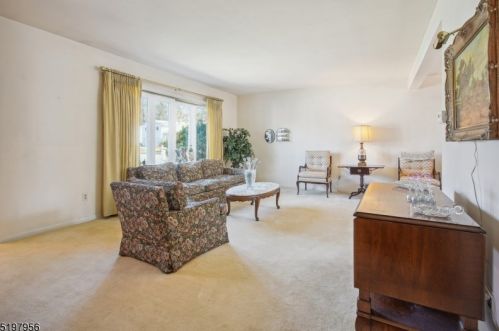 9 Marcy Pl, Town Center, NJ 07052-3416