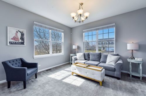 737 Millersburg St, Oswego, IL 60543-4079