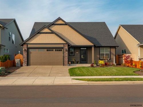 1047 Robbins Way, Lebanon OR  97355-3978 exterior