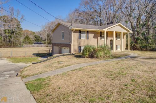 1905 Leigh Dr, Conyers, GA 30094-5153