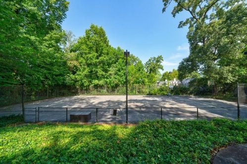 1227 Brookhaven Dr, Atlanta GA  30319-3105 exterior