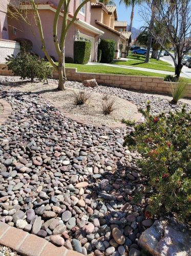 35072 Hollow Creek Dr, Yucaipa, CA 92399-5907