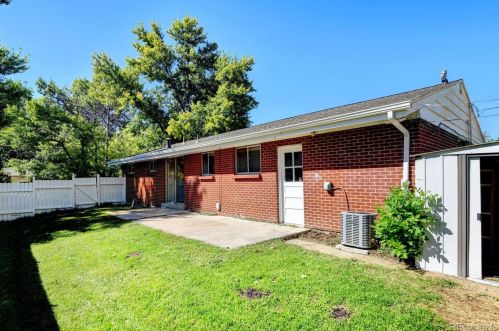 9318 61st Ave, Arvada CO  80004-5312 exterior
