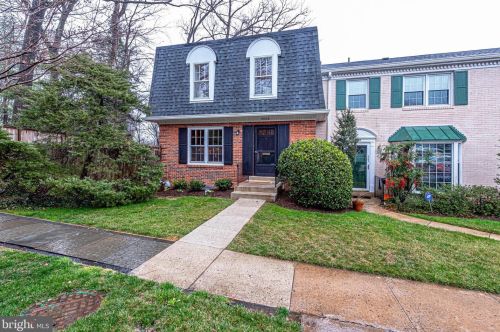 6606 Mclean Ct, Mc Lean, VA 22101-4001