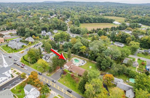 165 New Monmouth Rd, Middletown NJ  07748-2232 exterior