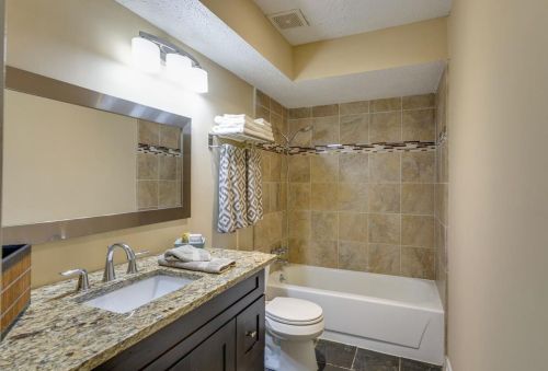 1241 Sicily Dr, Garland TX 75040-4257 exterior