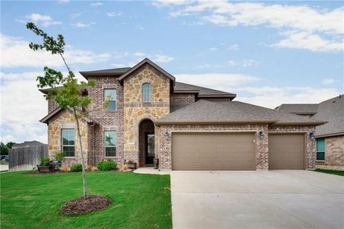 5602 Cornelia Ct, Midlothian TX  76065-1130 exterior