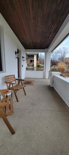 2947 Feltz Ave, Cincinnati, OH 45211-4923