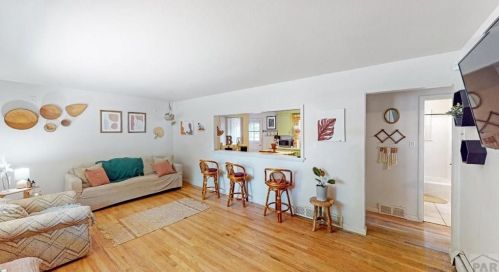 1216 Horseshoe Dr, Pueblo, CO 81001-2030