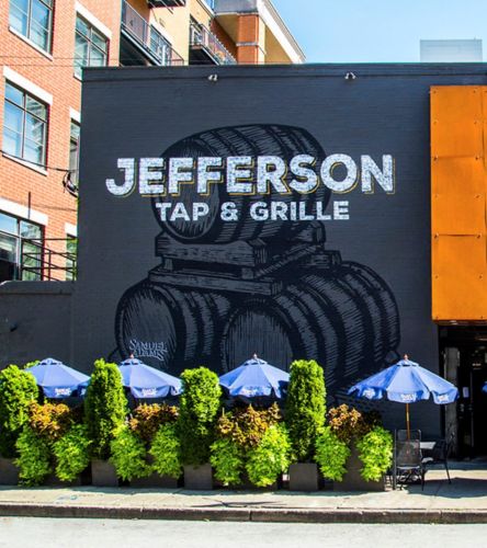 330 Jefferson St, Chicago IL  60661-1105 exterior