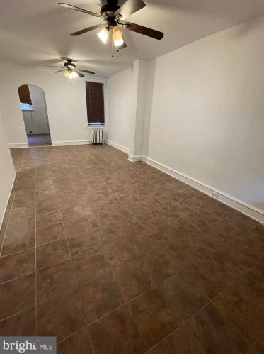 4230 Bodine St, Philadelphia, PA 19140-2618