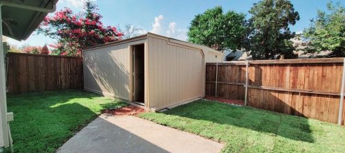 12568 Burninglog Ln, Dallas TX  75243-3230 exterior