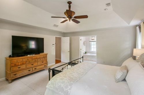 4581 Elizabeth Ln, Atlanta GA  30339-5323 exterior