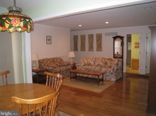 259 Mount Laurel Rd, Mount Laurel NJ  08054-9557 exterior
