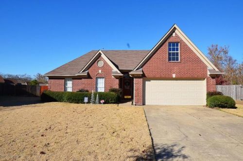 725 Timber Crk, Hernando, MS 38632-1555