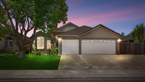521 Pecan Dr, Ripon, CA 95366-9506