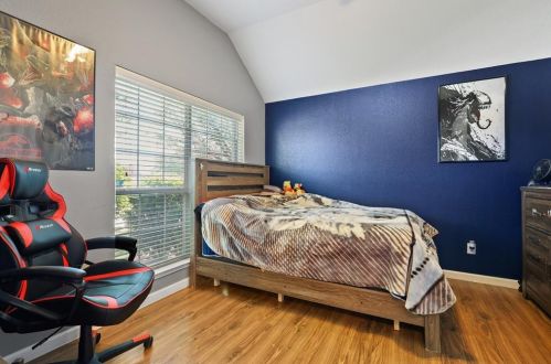 2232 Deniro Dr, Fort Worth TX  76134-4155 exterior