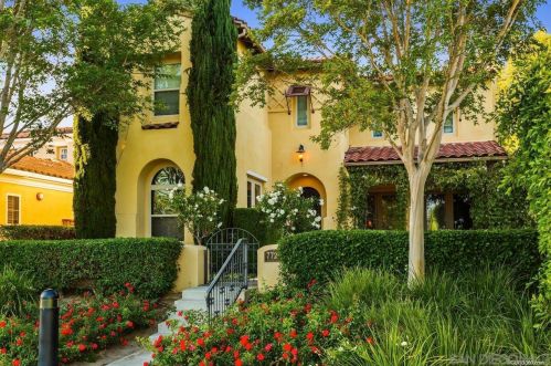 7725 Cantata Ln, San Diego, CA 92127-3828