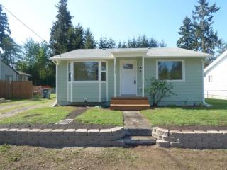 1512 102nd St, Tacoma, WA 98444-2913