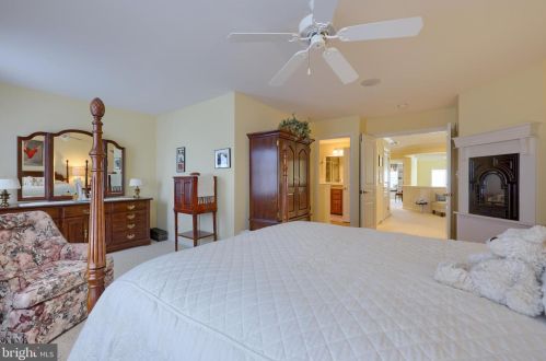 160 Fieldcrest Ln, Ephrata PA  17522-2925 exterior