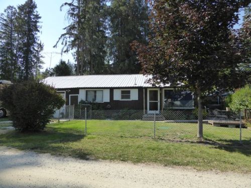 242 Granite Bay Rd, Nordman, ID 83848-9725