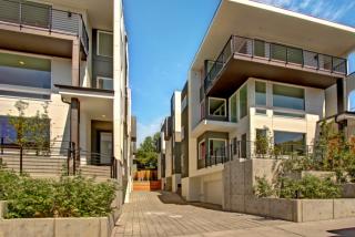 2912 Jackson St, Seattle, WA 98144-2523