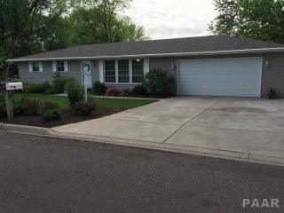 317 Crestlawn Dr, Beverly Manor, IL 61571-2910
