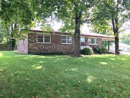 28928 Walker St, Seligman, MO 65745-7368