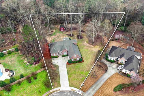 905 Vandiver Ct, Locust Grove, GA 30248-2058