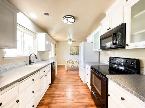 1394 Wagstaff Rd, Paradise, CA 95969-2638