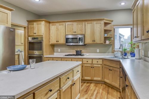 776 Henslow Ave, Saint Paul MN  55128-5365 exterior