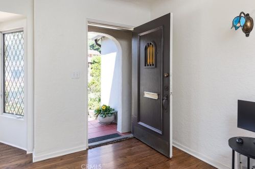 1834 Alpha Rd, Glendale CA  91208-2134 exterior